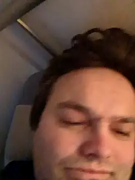 Snapshot of makau1 chatting on 02/04/25, 07:07 makau1 online show from 02/04/25, 07:07