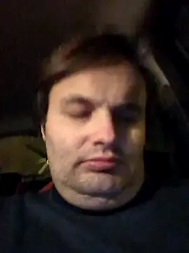 Snapshot of makau1 chatting on 02/14/25, 06:40 makau1 online show from 02/14/25, 06:40