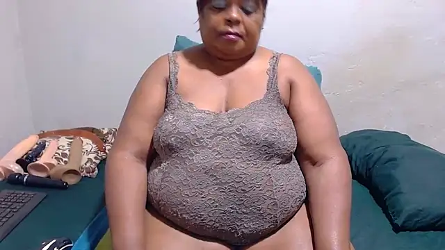 MatureBootyBabe4Uxx online show from 04/22/26, 01:41