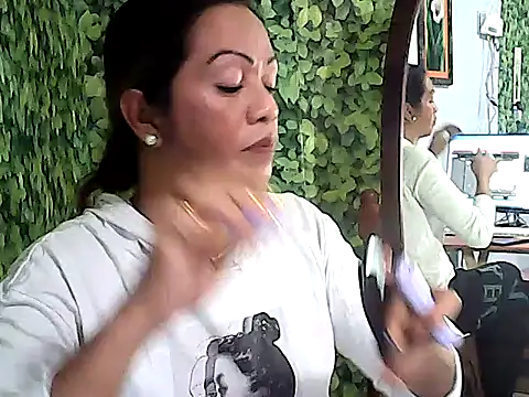 yummy 21xxx online show from 09/22/25, 02:52