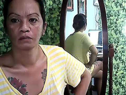 yummy 21xxx online show from 11/13/25, 12:31