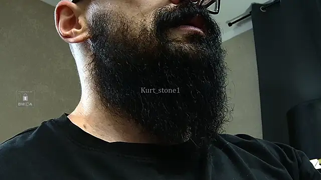 Snapshot of Kurt_Stone1 chatting on 06/11/26, 10:52 Kurt Stone1 online show from 06/11/26, 10:52
