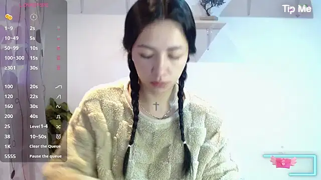 MadisonCambel online show from 12/04/24, 01:31