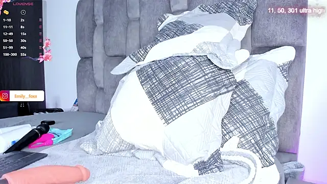 emily fox1 online show from 04/21/26, 11:05