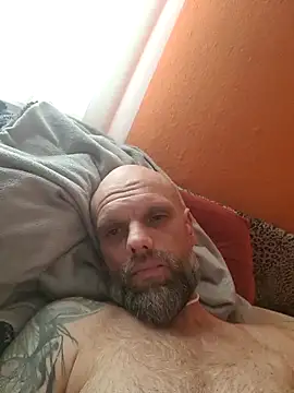 Ladyshaker82 online show from 11/26/25, 12:28