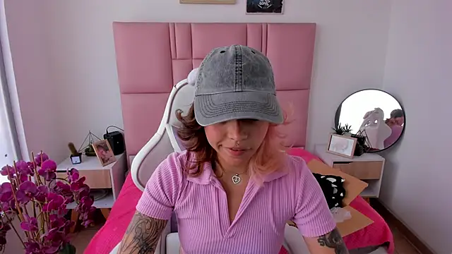 katalina garcia online show from 02/14/26, 02:47