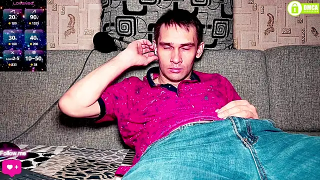 Snapshot of DavidCarroll chatting on 01/18/26, 01:37 DavidCarroll online show from 01/18/26, 01:37