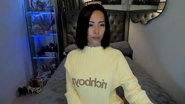 reighnempress online show from 12/02/25, 02:50