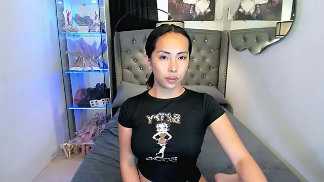 reighnempress online show from 03/27/26, 02:06