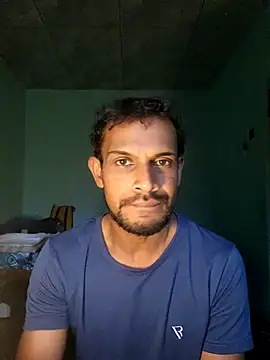 Snapshot of wasaa083 chatting on 12/15/25, 01:10 wasaa083 online show from 12/15/25, 01:10