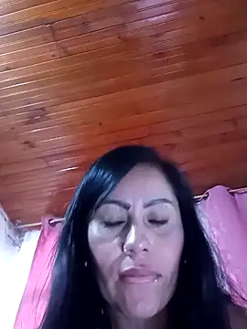 Snapshot of Tania_mature chatting on 12/22/24, 07:10 Tania mature online show from 12/22/24, 07:10