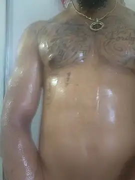 Snapshot of bosstang770 chatting on 12/27/24, 09:43 bosstang770 online show from 12/27/24, 09:43