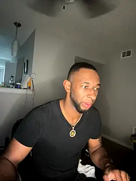 Snapshot of bosstang770 chatting on 11/27/25, 10:45 bosstang770 online show from 11/27/25, 10:45