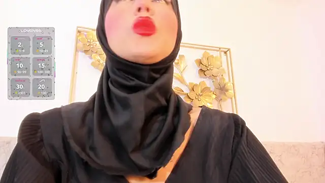 Snapshot of hanajameela chatting on 05/26/26, 12:12 hanajameela online show from 05/26/26, 12:12