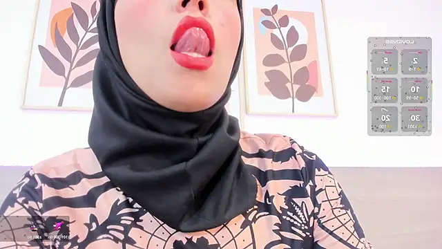 Snapshot of hanajameela chatting on 07/02/26, 12:33 hanajameela online show from 07/02/26, 12:33