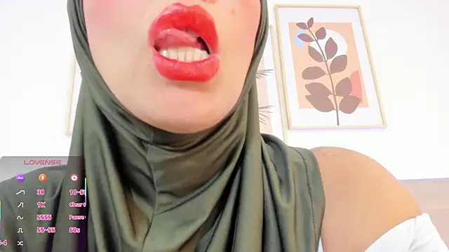 Snapshot of hanajameela chatting on 07/16/26, 12:00 hanajameela online show from 07/16/26, 12:00