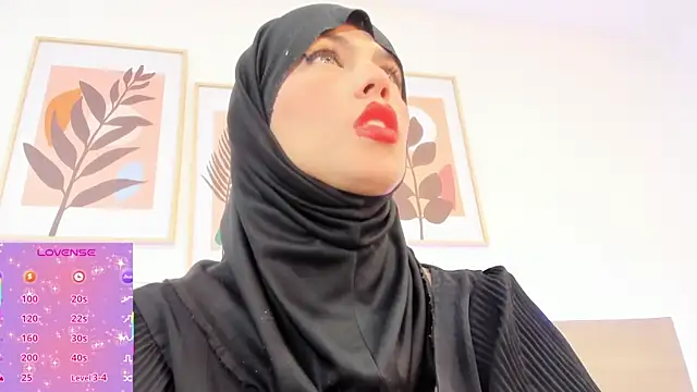 Snapshot of hanajameela chatting on 07/20/26, 12:07 hanajameela online show from 07/20/26, 12:07