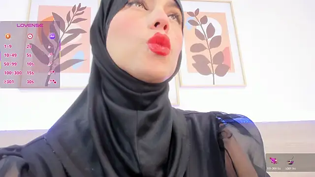 Snapshot of hanajameela chatting on 07/23/26, 12:47 hanajameela online show from 07/23/26, 12:47