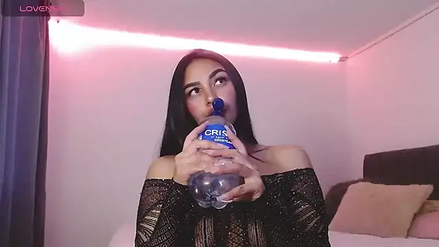 Melaniie01 online show from 04/14/26, 10:49