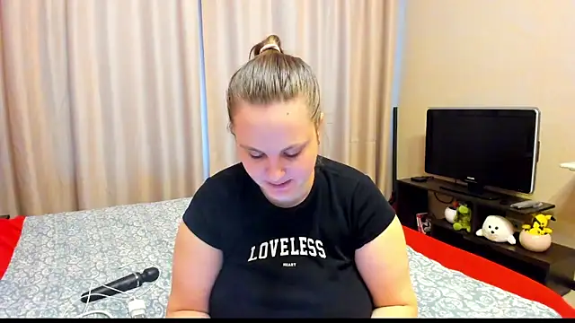 AlanaBrox online show from 03/04/25, 01:28