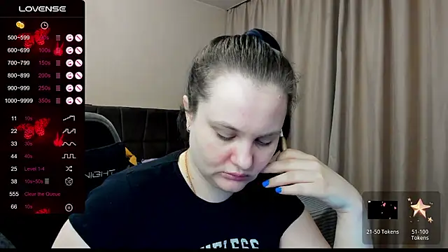 AlanaBrox online show from 12/21/25, 03:24