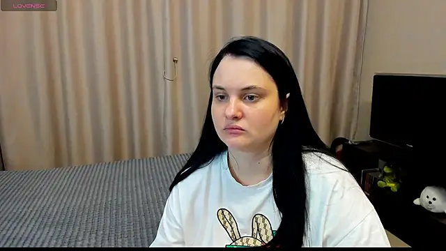 Snapshot of AlanaBrox chatting on 05/17/26, 06:59 AlanaBrox online show from 05/17/26, 06:59