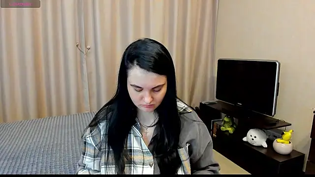 Snapshot of AlanaBrox chatting on 05/21/26, 10:06 AlanaBrox online show from 05/21/26, 10:06