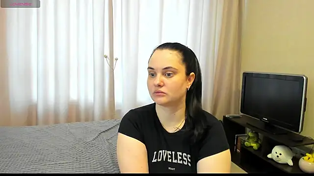Snapshot of AlanaBrox chatting on 05/24/26, 08:19 AlanaBrox online show from 05/24/26, 08:19