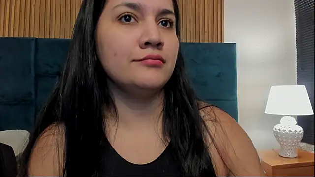 Kareena chopra online show from 04/20/26, 12:08