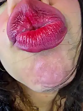 miafresa hot online show from 11/20/25, 11:04