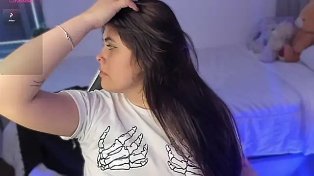 Alyaa s online show from 03/22/25, 11:53