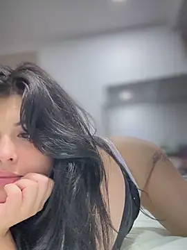 Alyaa s online show from 10/21/25, 11:27