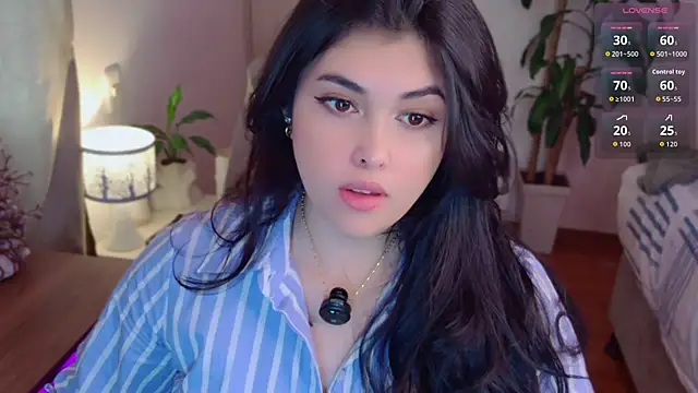 Snapshot of Alyaa_s chatting on 04/26/26, 04:48 Alyaa s online show from 04/26/26, 04:48