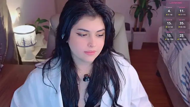 Snapshot of Alyaa_s chatting on 04/28/26, 02:27 Alyaa s online show from 04/28/26, 02:27