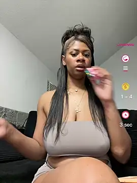 Snapshot of shawneebaby chatting on 04/28/26, 05:34 shawneebaby online show from 04/28/26, 05:34