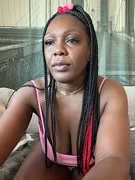 TilaTotti online show from 10/23/25, 10:52