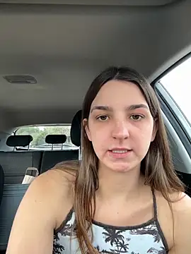 DoriDeluxe66 online show from 10/29/25, 10:39