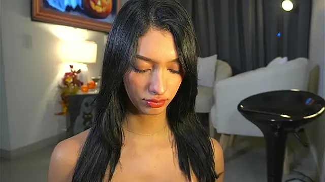 Snapshot of kendall_ruiz chatting on 10/24/25, 11:56 kendall ruiz online show from 10/24/25, 11:56