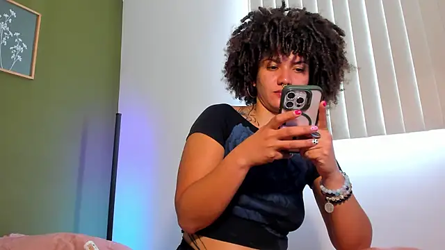 karlye 5 online show from 04/21/26, 06:12