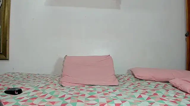 naia blessed online show from 02/05/25, 07:10