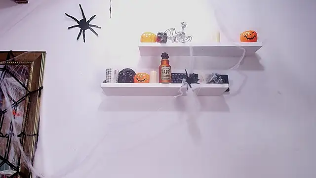 naia blessed online show from 10/26/25, 07:09