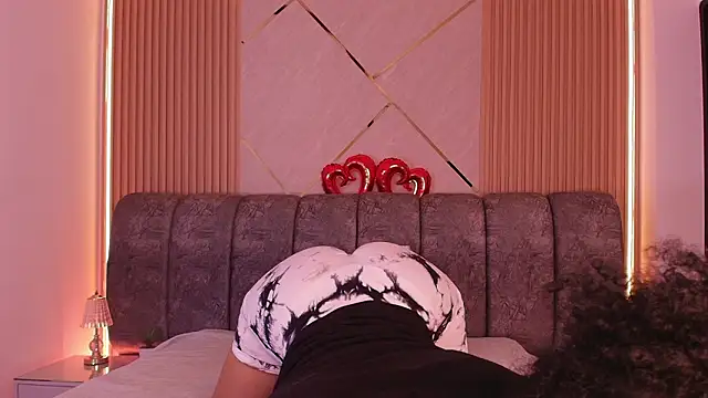 naia blessed online show from 02/25/26, 07:12