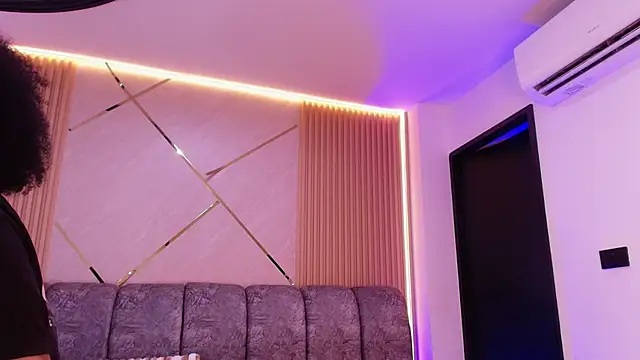 naia blessed online show from 03/18/26, 07:17