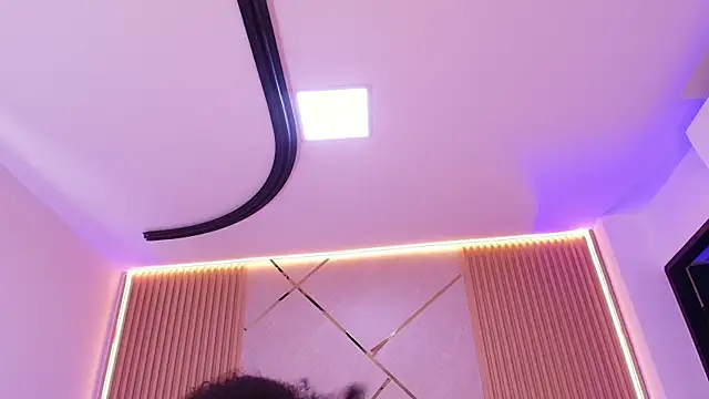 naia blessed online show from 04/23/26, 07:16