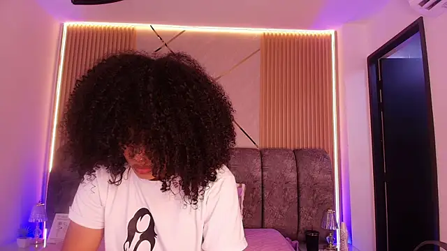 naia blessed online show from 04/28/26, 07:19