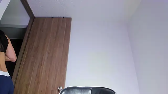 my lovely mia online show from 04/30/26, 03:24