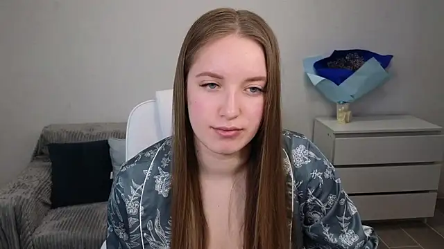 Snapshot of EvaMaddison chatting on 12/29/24, 08:44 EvaMaddison online show from 12/29/24, 08:44