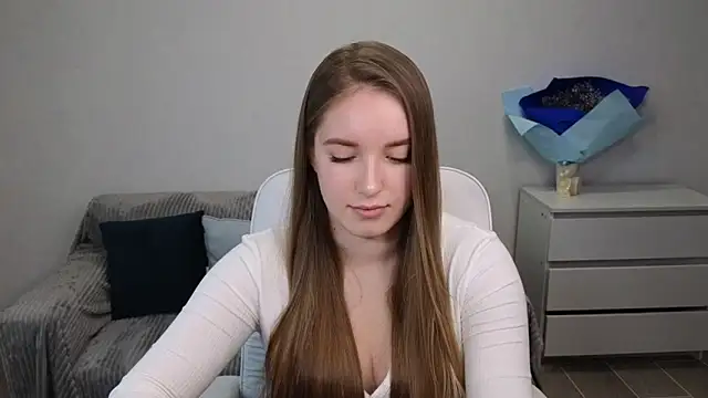 Snapshot of EvaMaddison chatting on 12/31/24, 06:59 EvaMaddison online show from 12/31/24, 06:59