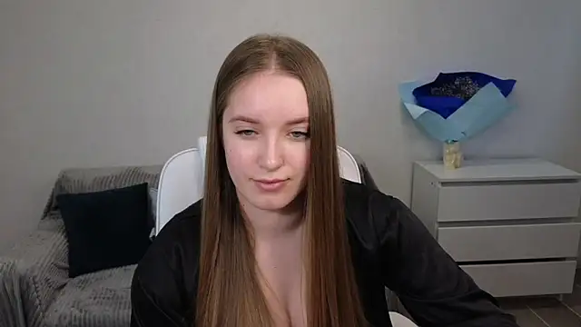 Snapshot of EvaMaddison chatting on 01/02/25, 10:48 EvaMaddison online show from 01/02/25, 10:48