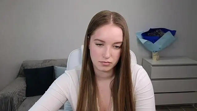 Snapshot of EvaMaddison chatting on 01/13/25, 08:58 EvaMaddison online show from 01/13/25, 08:58